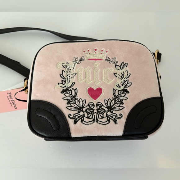 JUICY COUTURE Bag Heritage Camera Crossbody - Velour Pink Powder Blush NWT - Picture 9 of 10